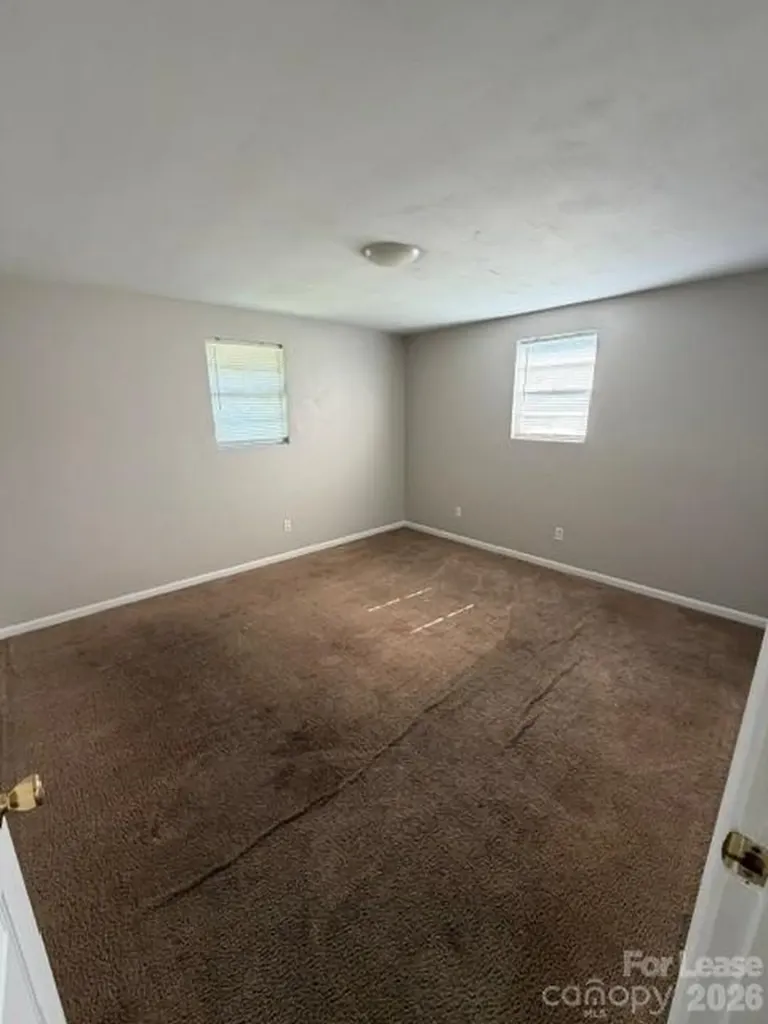 1847 13th Avenue SW Hickory NC 28602