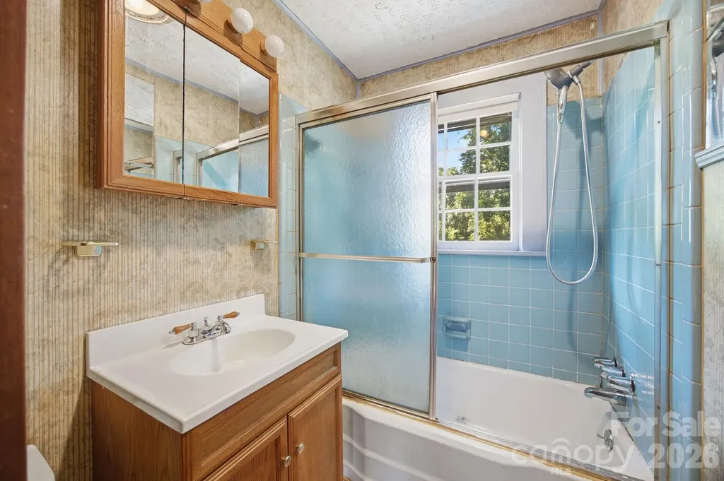 301 Meadow Street Spencer NC 28159