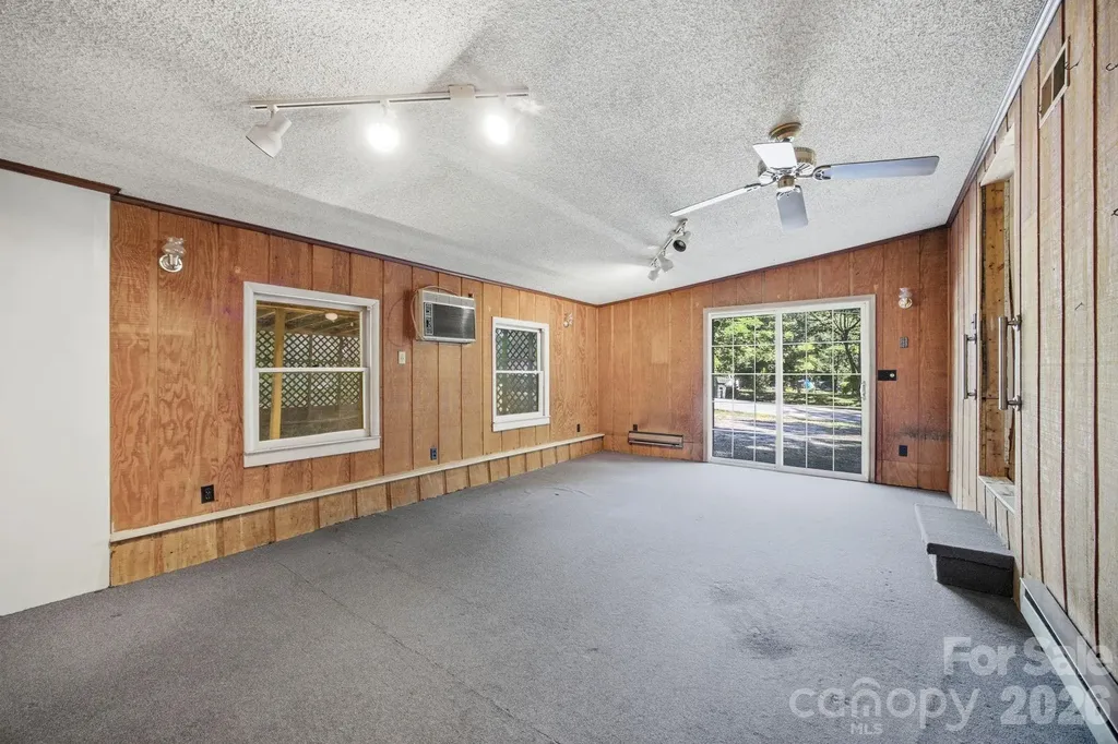 301 Meadow Street Spencer NC 28159