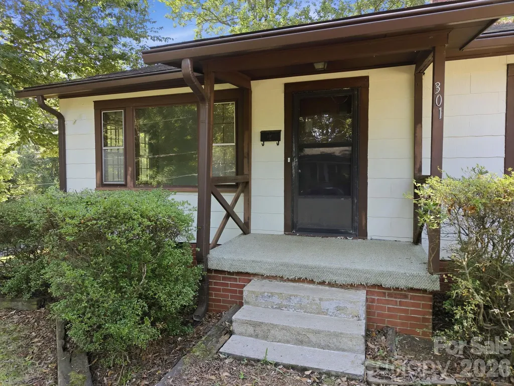 301 Meadow Street Spencer NC 28159