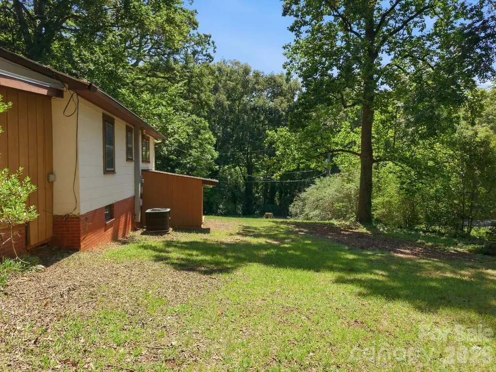 301 Meadow Street Spencer NC 28159