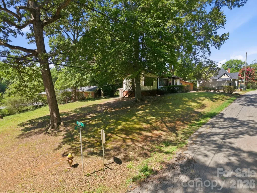 301 Meadow Street Spencer NC 28159