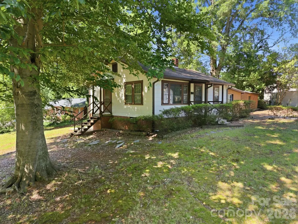 301 Meadow Street Spencer NC 28159