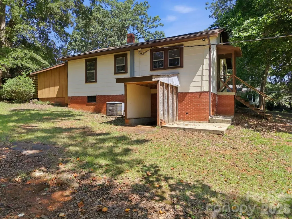 301 Meadow Street Spencer NC 28159