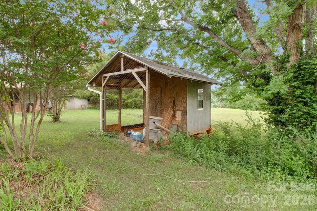 1474 Pea Ridge Road Mill Spring NC 28756