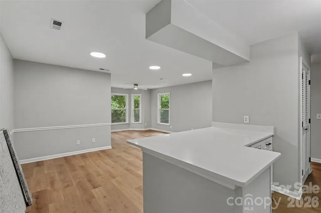 6260 Rosecroft Drive Charlotte NC 28215