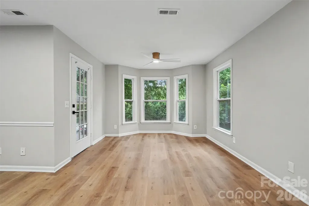 6260 Rosecroft Drive Charlotte NC 28215