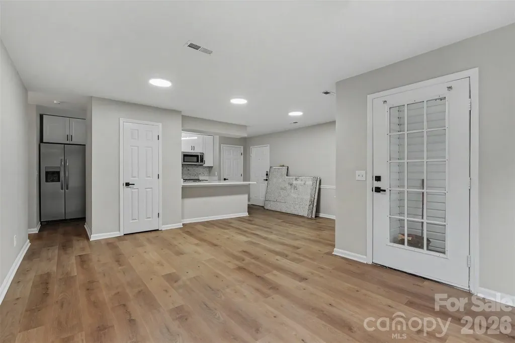 6260 Rosecroft Drive Charlotte NC 28215