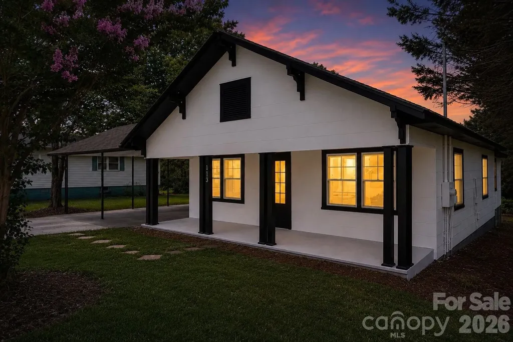 113 Mountain View Street Morganton NC 28655