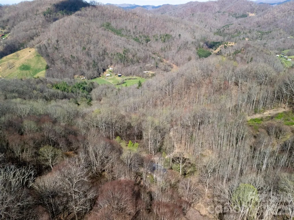 40 Acres Charity Lane Burnsville NC 28714