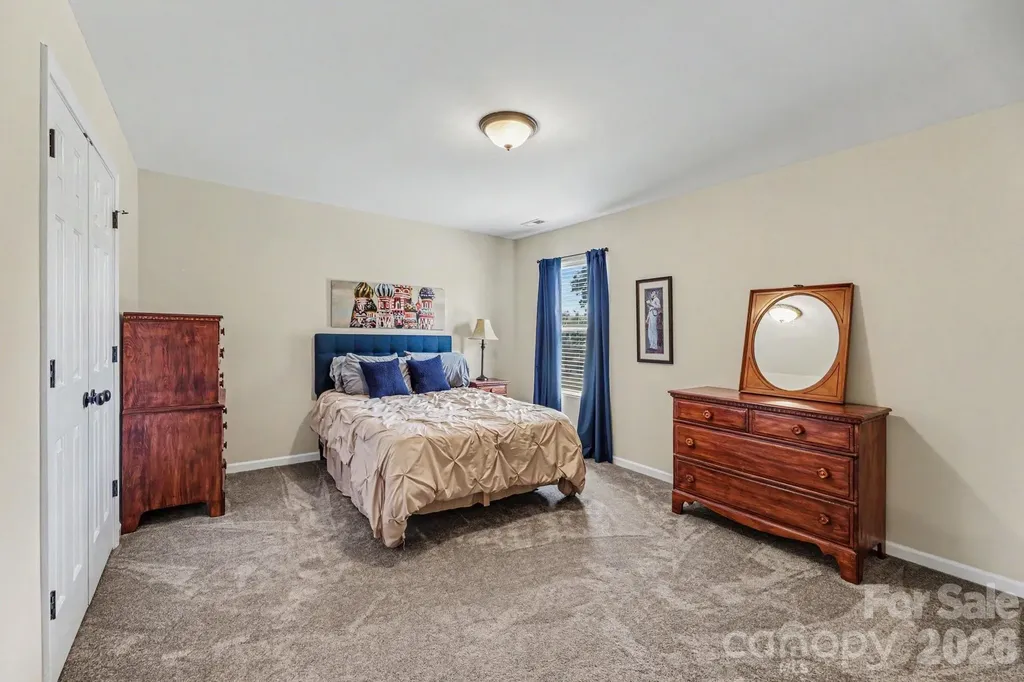 4562 Westhill Place Kernersville NC 27284