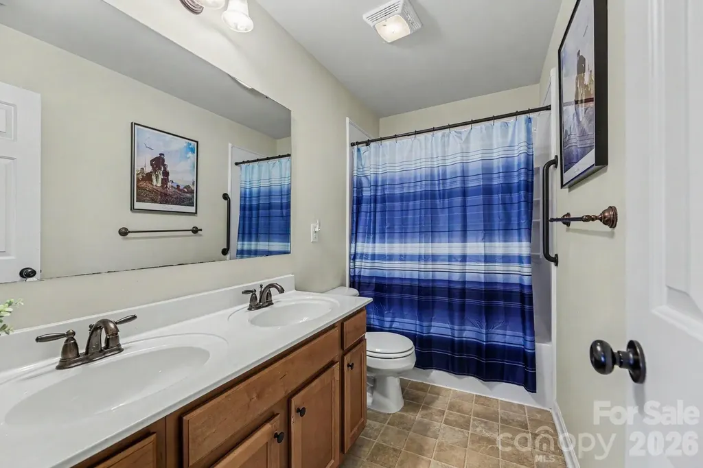 4562 Westhill Place Kernersville NC 27284