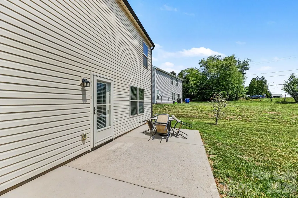 4562 Westhill Place Kernersville NC 27284