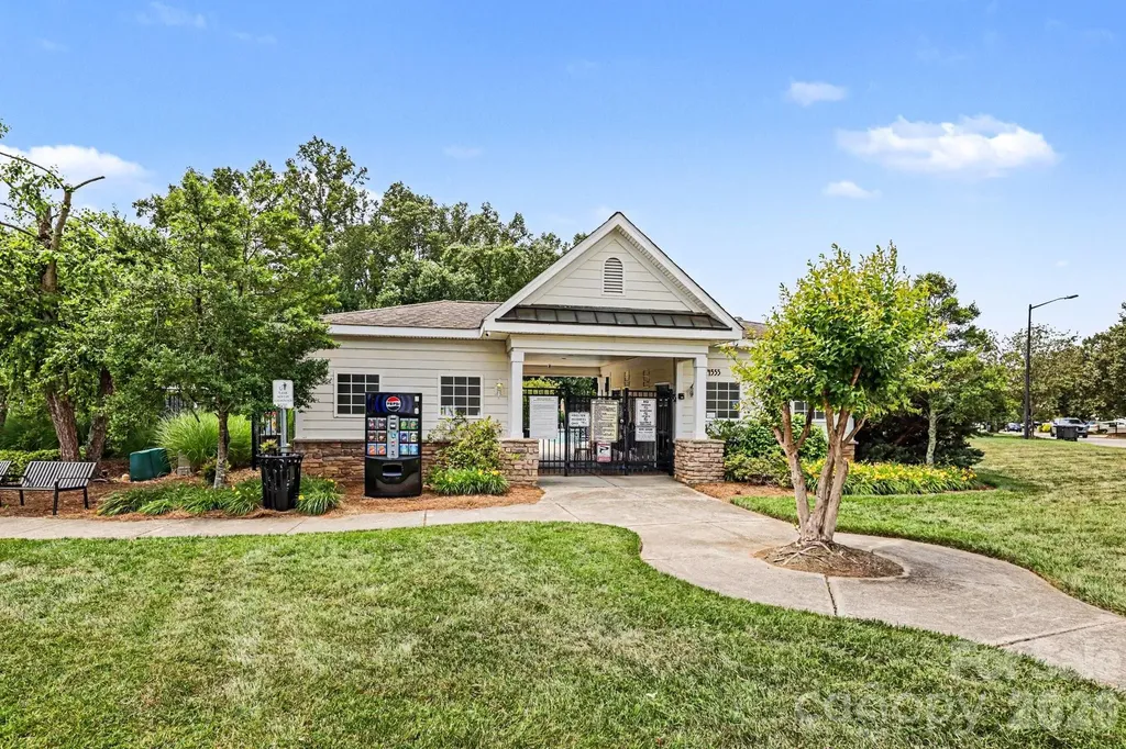4562 Westhill Place Kernersville NC 27284