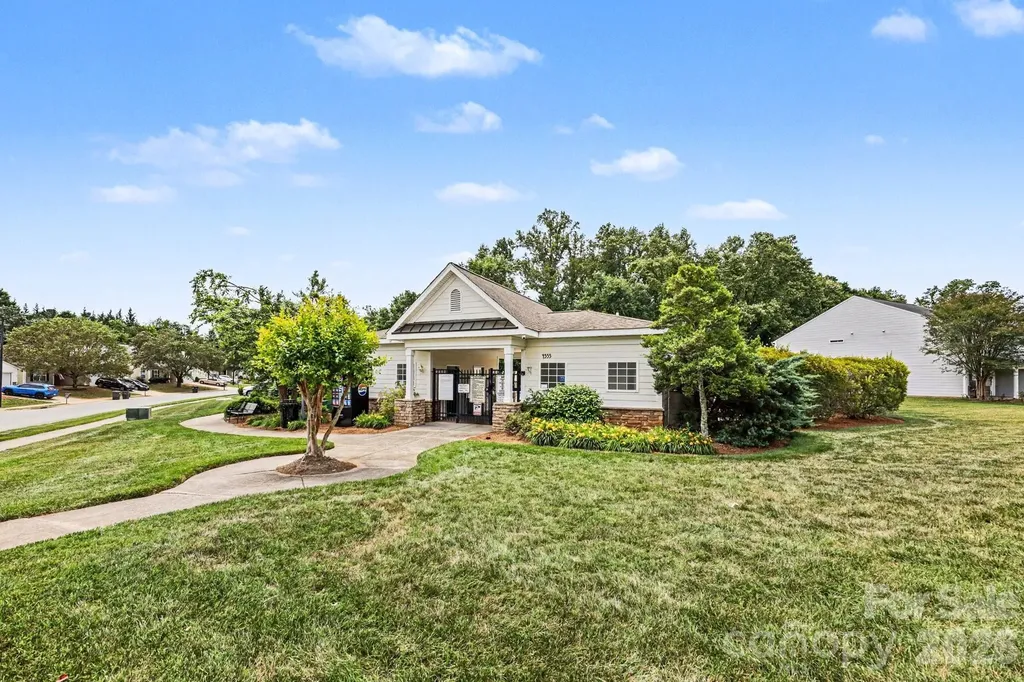 4562 Westhill Place Kernersville NC 27284