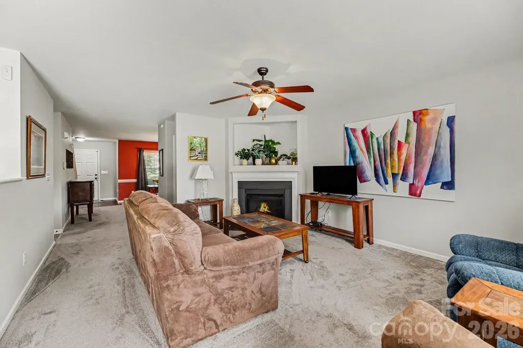 4562 Westhill Place Kernersville NC 27284
