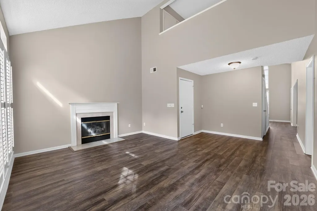8220 Upsall Court Charlotte NC 28215