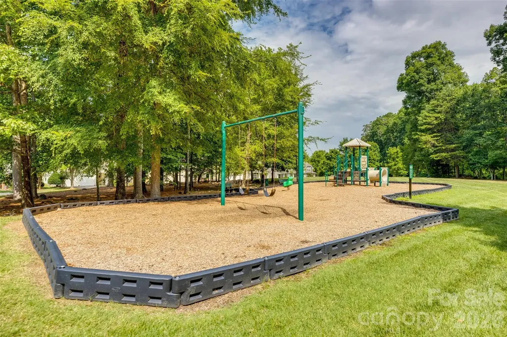 10216 Old Carolina Drive Charlotte NC 28214