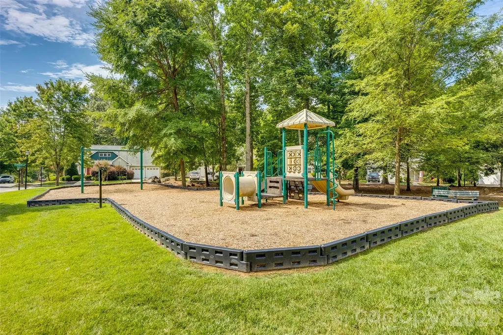 10216 Old Carolina Drive Charlotte NC 28214
