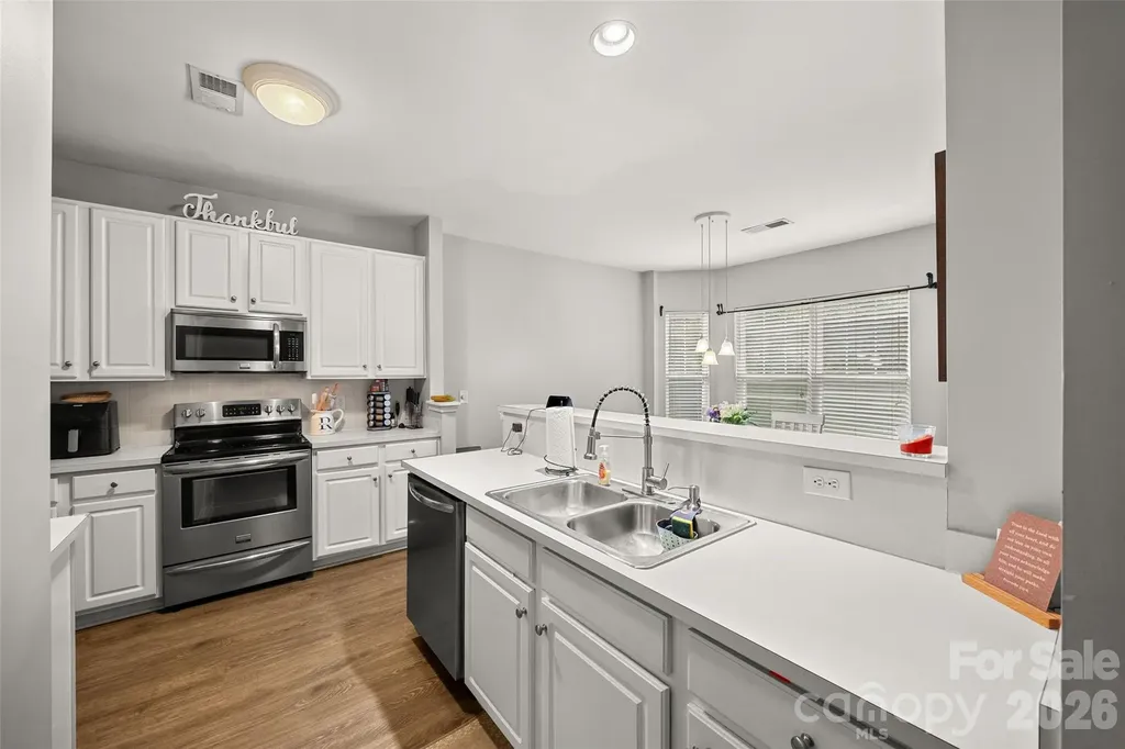 10216 Old Carolina Drive Charlotte NC 28214