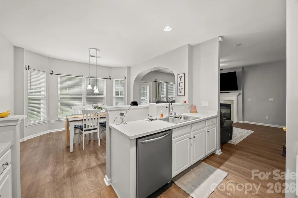 10216 Old Carolina Drive Charlotte NC 28214