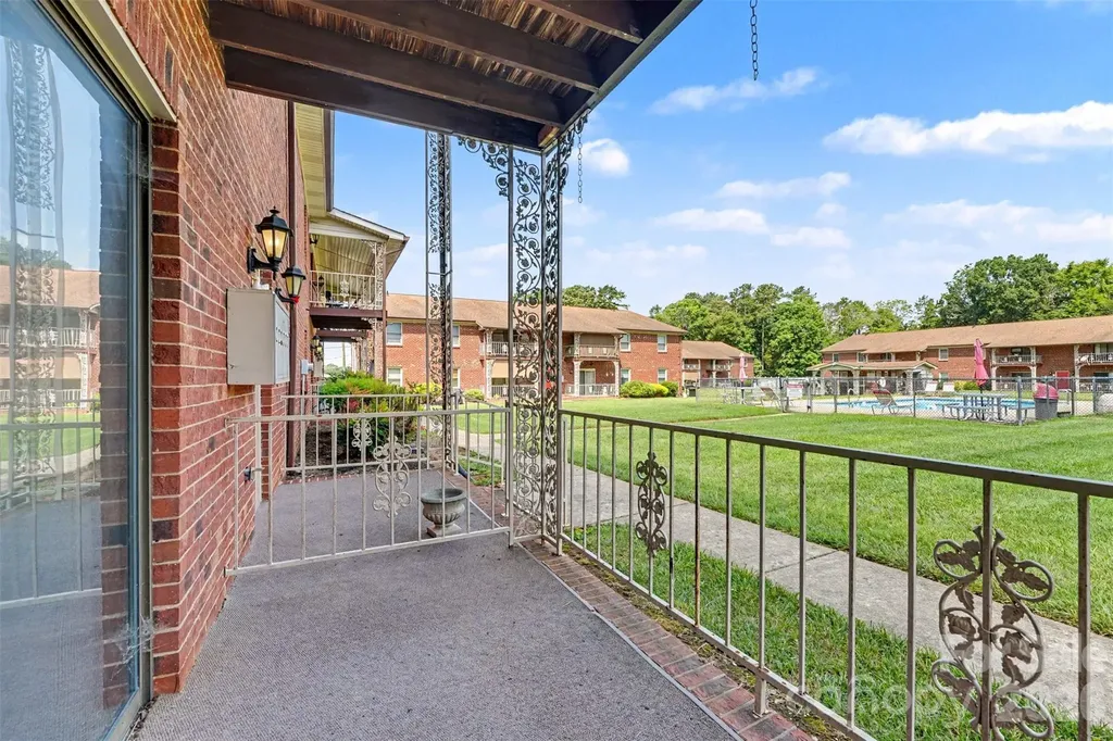 112 Briarcliff Drive Kannapolis NC 28081