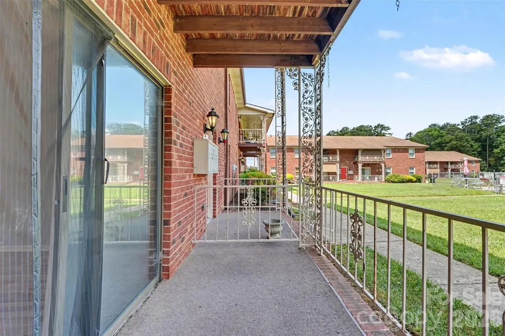 112 Briarcliff Drive Kannapolis NC 28081