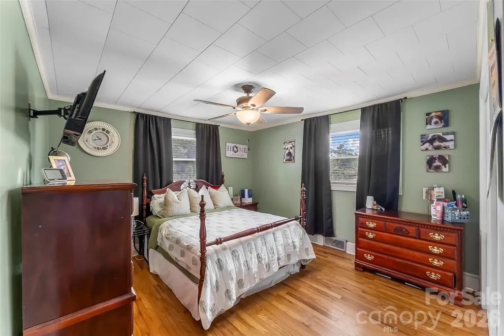691 Central Street Hudson NC 28638
