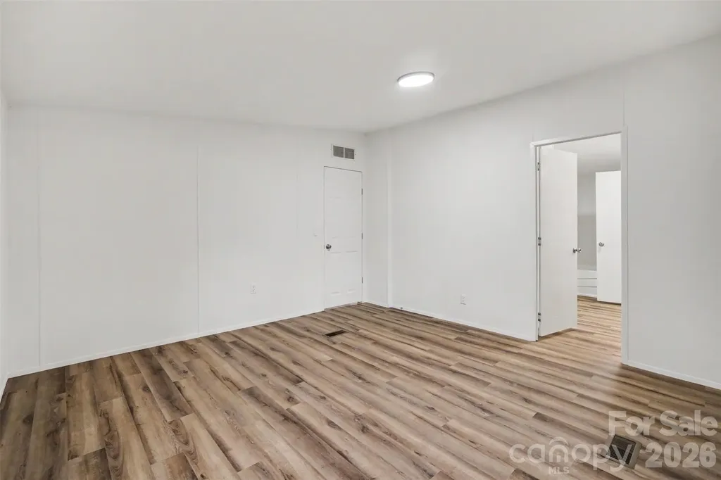 9703 Willilyn Lane Charlotte NC 28214
