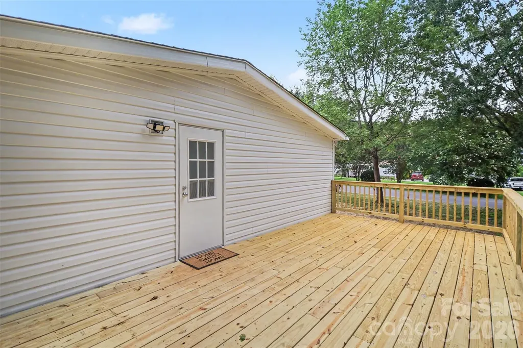 9703 Willilyn Lane Charlotte NC 28214