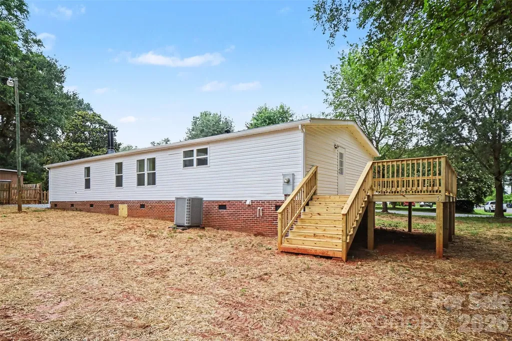 9703 Willilyn Lane Charlotte NC 28214