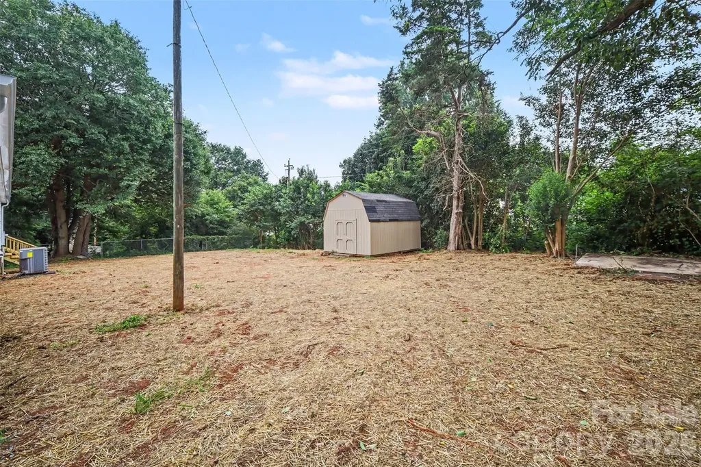 9703 Willilyn Lane Charlotte NC 28214