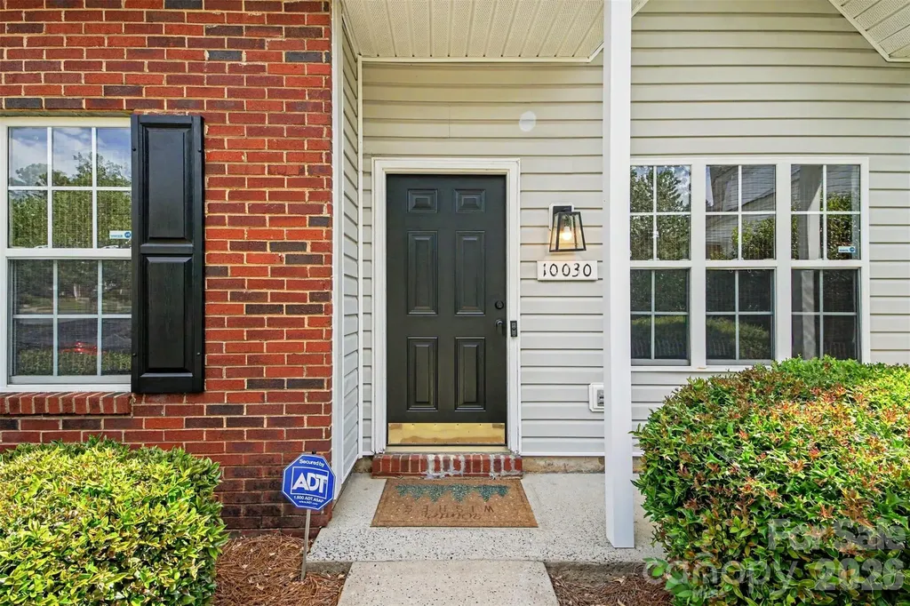 10030 Pergola View Court Charlotte NC 28213