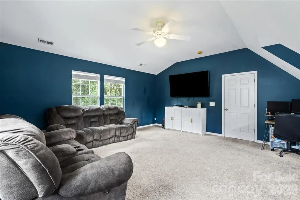 9025 Davis Crossing Court Charlotte NC 28269