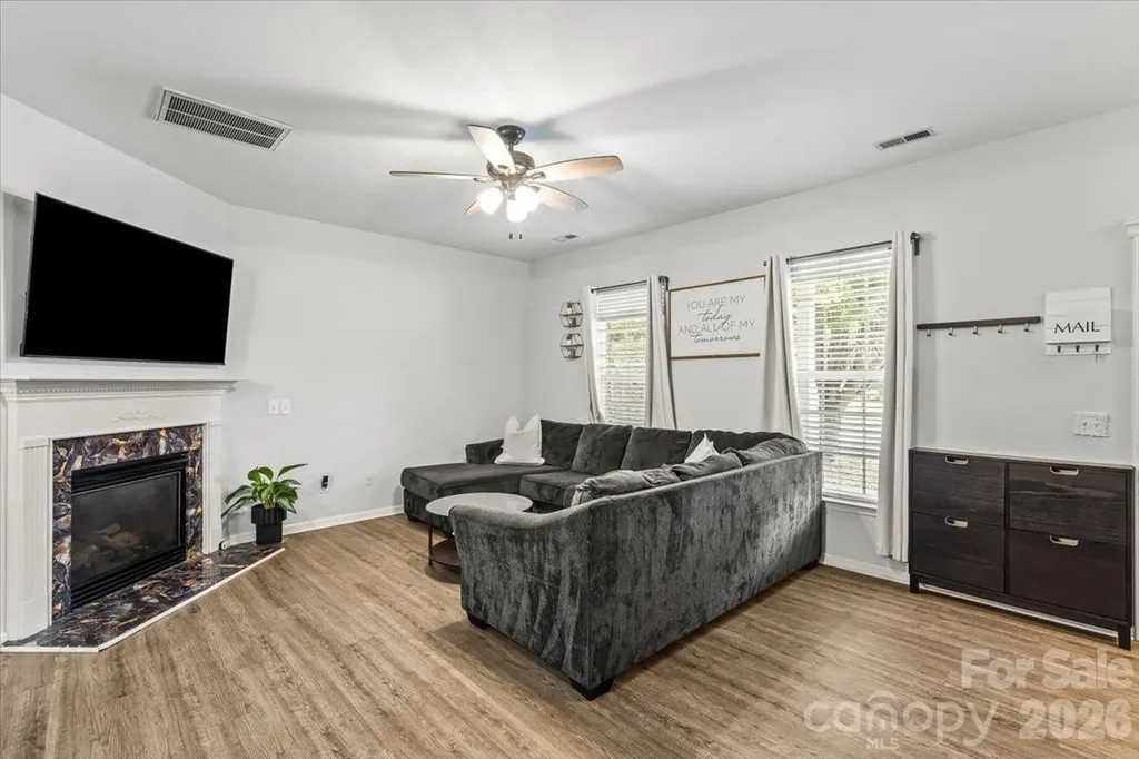 9025 Davis Crossing Court Charlotte NC 28269