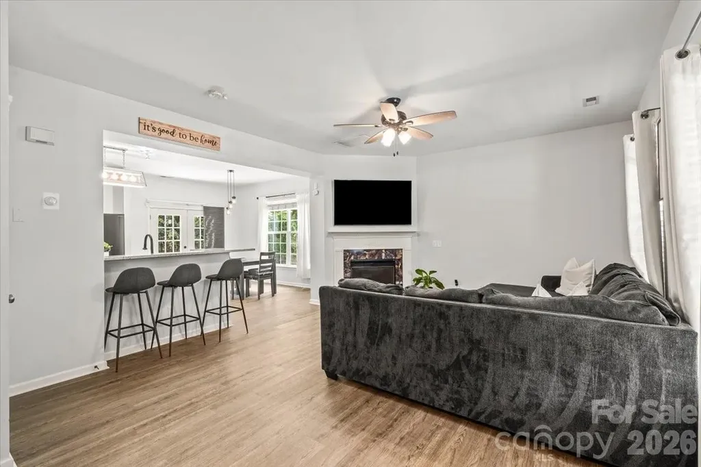 9025 Davis Crossing Court Charlotte NC 28269