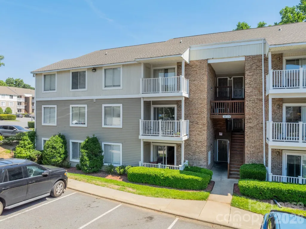 9535 University Terrace Drive Charlotte NC 28262