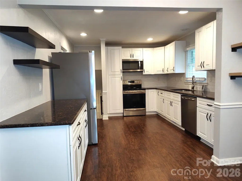 5812 Donegal Drive Charlotte NC 28212