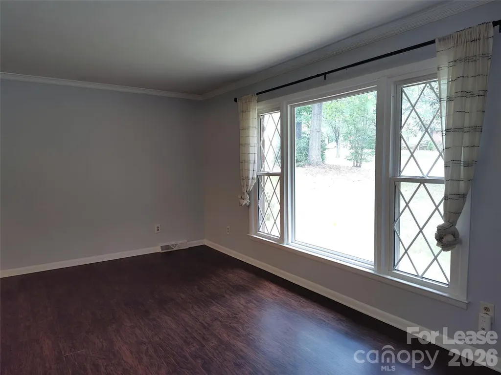 5812 Donegal Drive Charlotte NC 28212