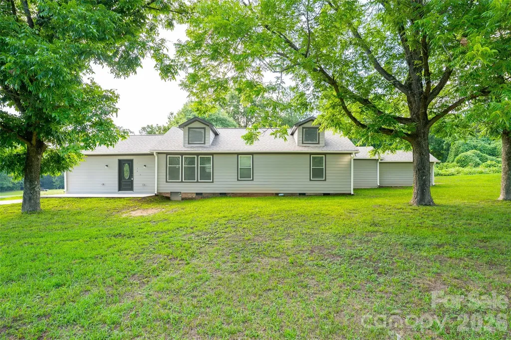 2136 W Nc 150 Highway Lincolnton NC 28092