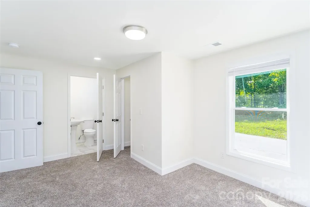 2136 W Nc 150 Highway Lincolnton NC 28092