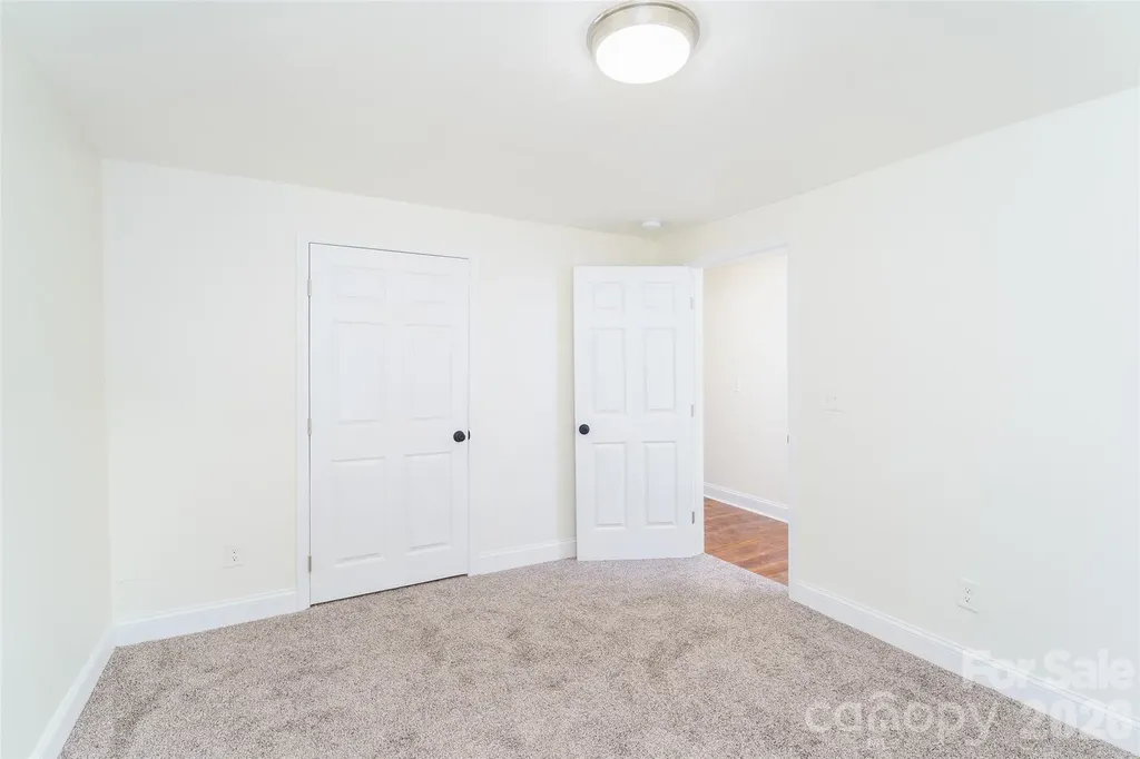 2136 W Nc 150 Highway Lincolnton NC 28092