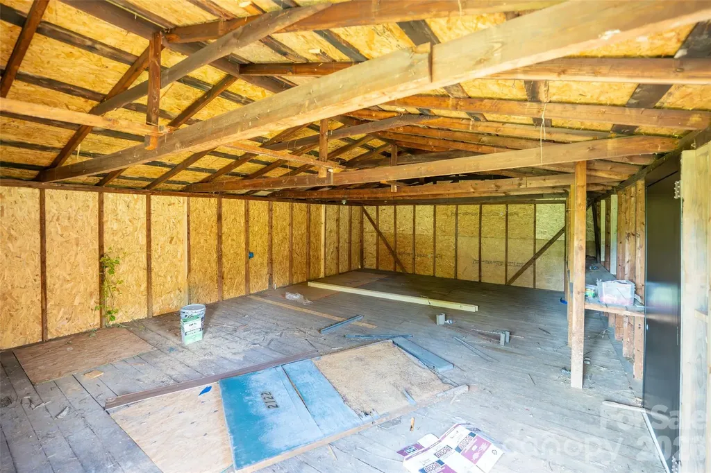2136 W Nc 150 Highway Lincolnton NC 28092