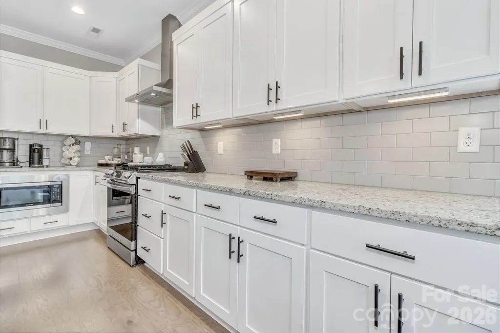 136 Ellis Lane Arden NC 28704