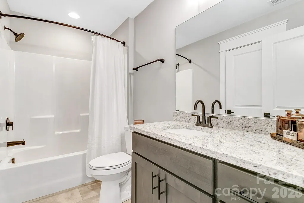 136 Ellis Lane Arden NC 28704
