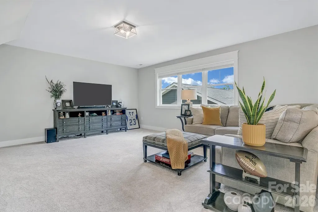 136 Ellis Lane Arden NC 28704