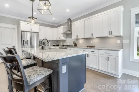 136 Ellis Lane Arden NC 28704