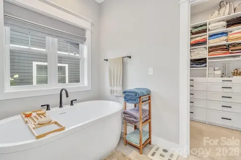 136 Ellis Lane Arden NC 28704