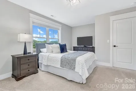136 Ellis Lane Arden NC 28704