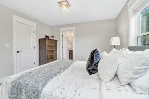 136 Ellis Lane Arden NC 28704